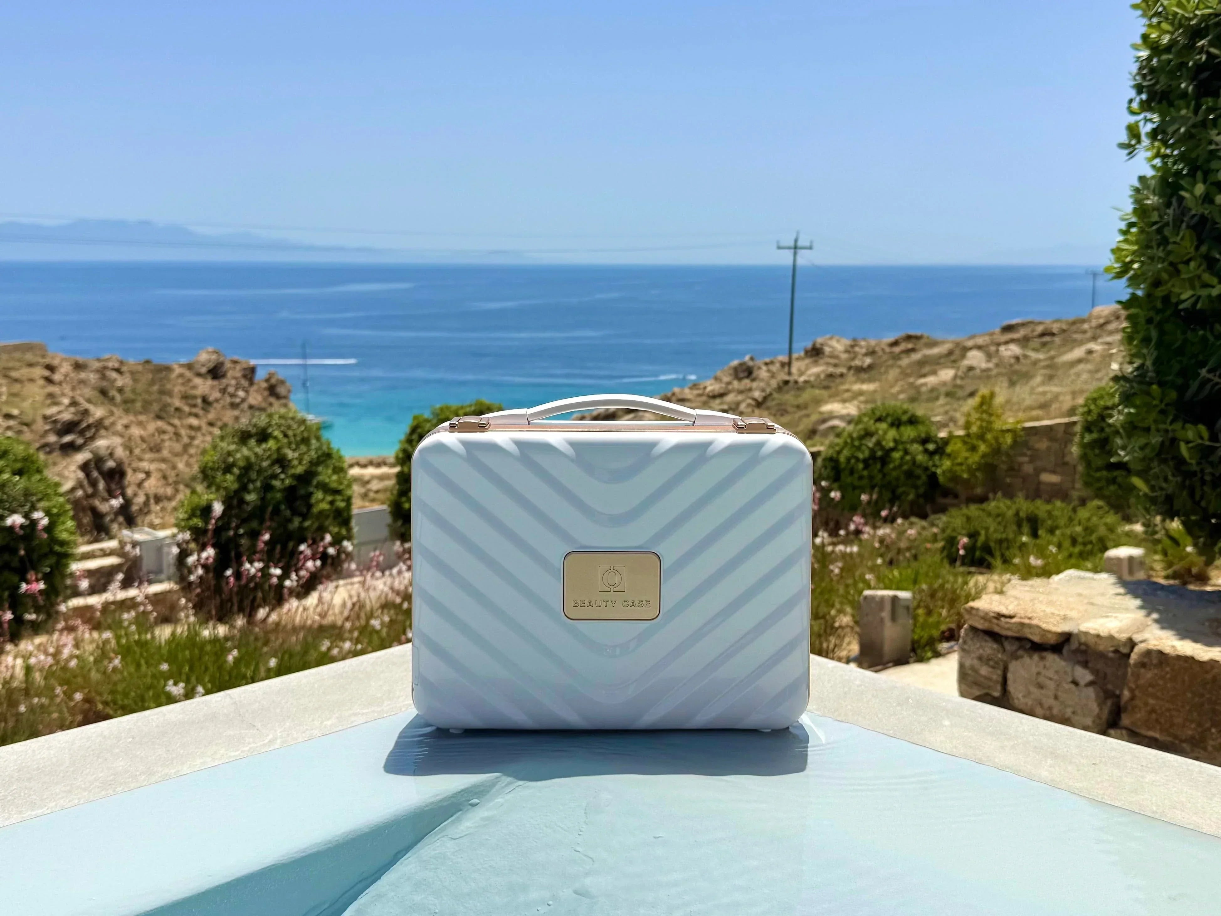 Glow and Stow White Luxury Beauty Case